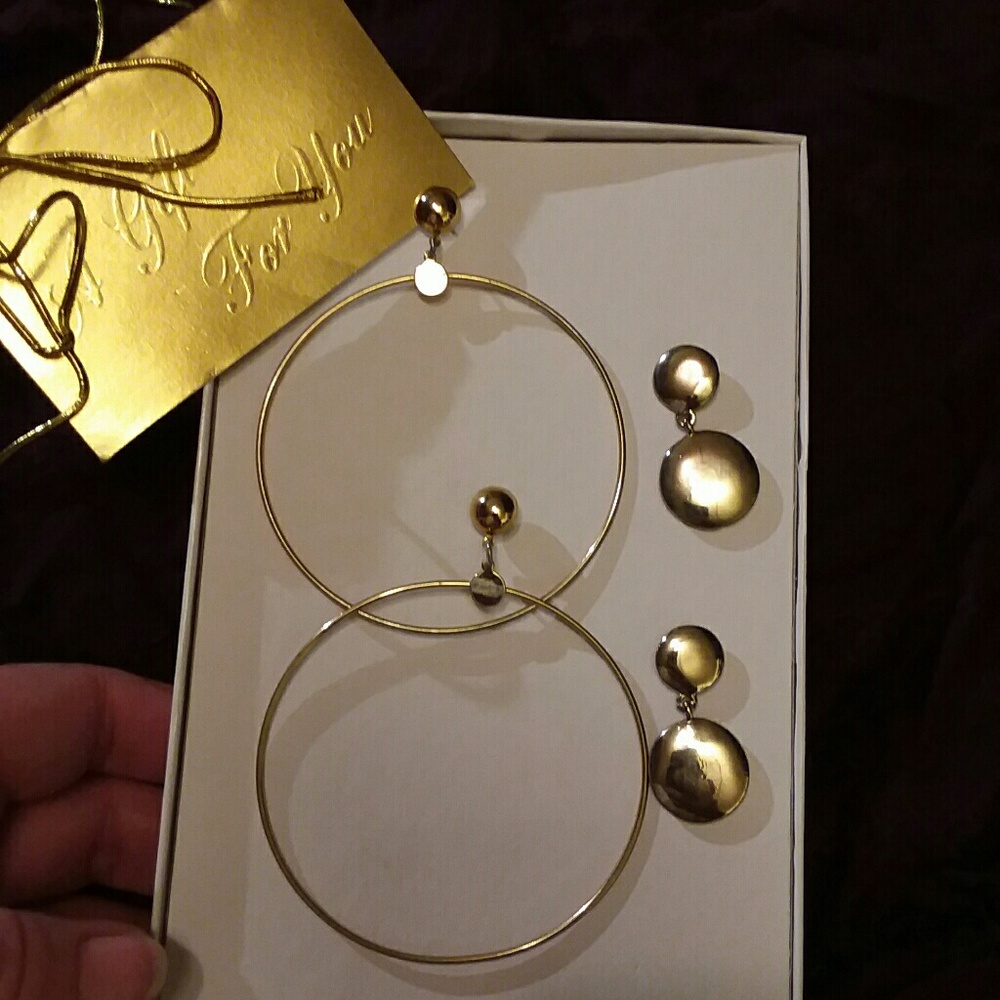 Earring set - Picture 2 of 3